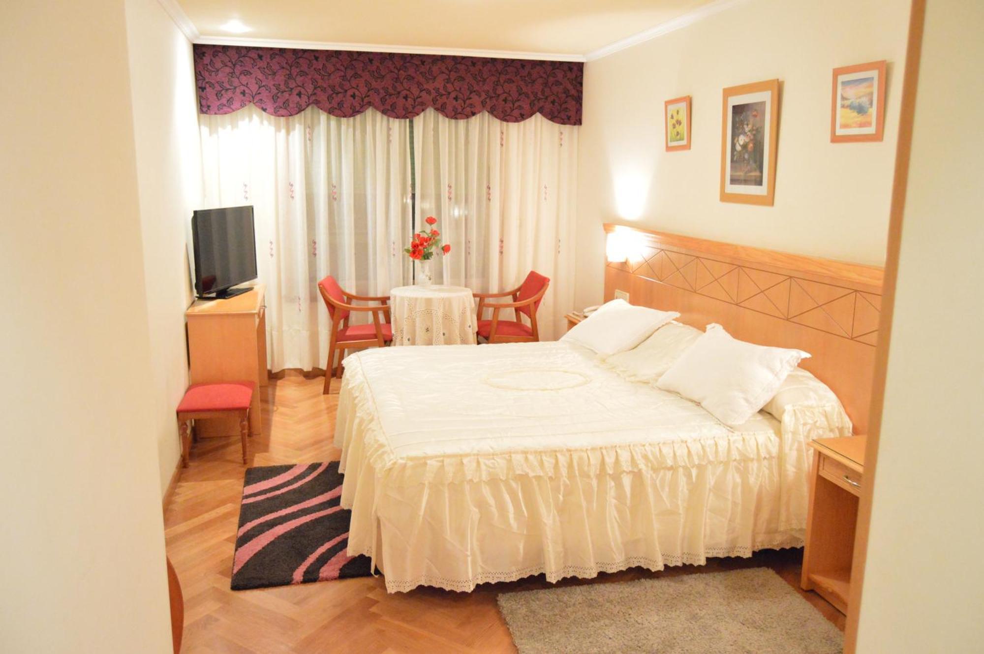Double Room Spa Bath